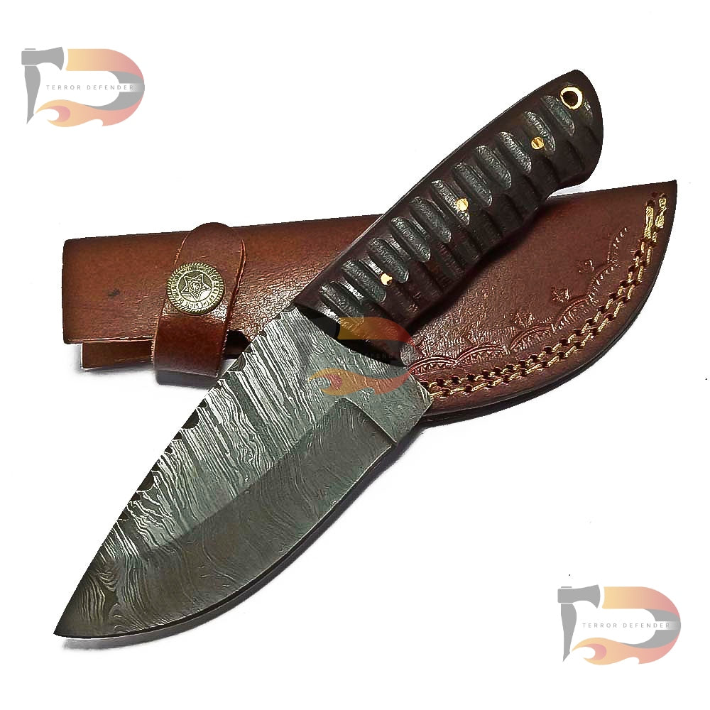 9″inches Long Handmade Damascus Steel Skinner Hunting Knife with Pure Leather Sheath