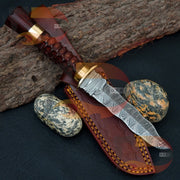 Beautiful handmade Damascus Steel knife comes with leather sheath Hunting Terror Defender 