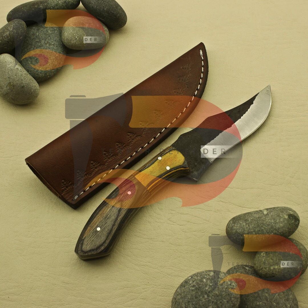 1095 High Carbon Steel Hunting Knife Custom Handmade High Carbon Steel Tracker Knife Hunting Survival Knife With Leather Sheath Best Gift knife Terror Defender 