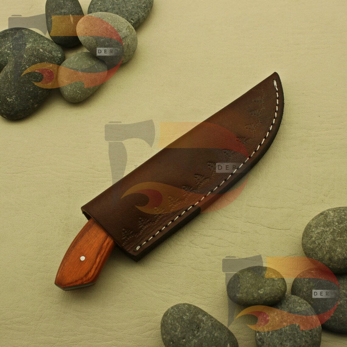 Custom Hand Made Superb Classical Carbon Steel Camping Hunting Skinner Knife Knives Terror Defender 