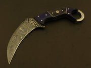 Beautiful handmade Damascus karambit knife handle made of buffalo horn and wood Hunting Terror Defender 