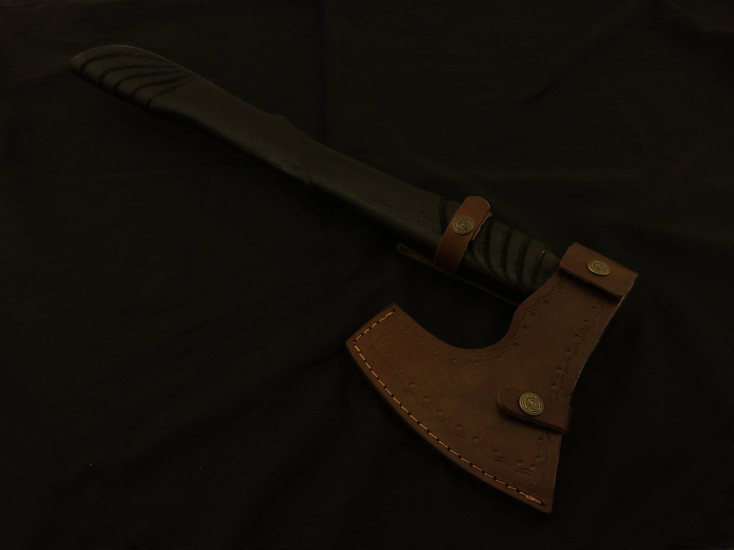 Custom Damascus Steel Tomahawk, Hatchet, AXE, INTEGRAL, /Sheath Camping Terror Defender 