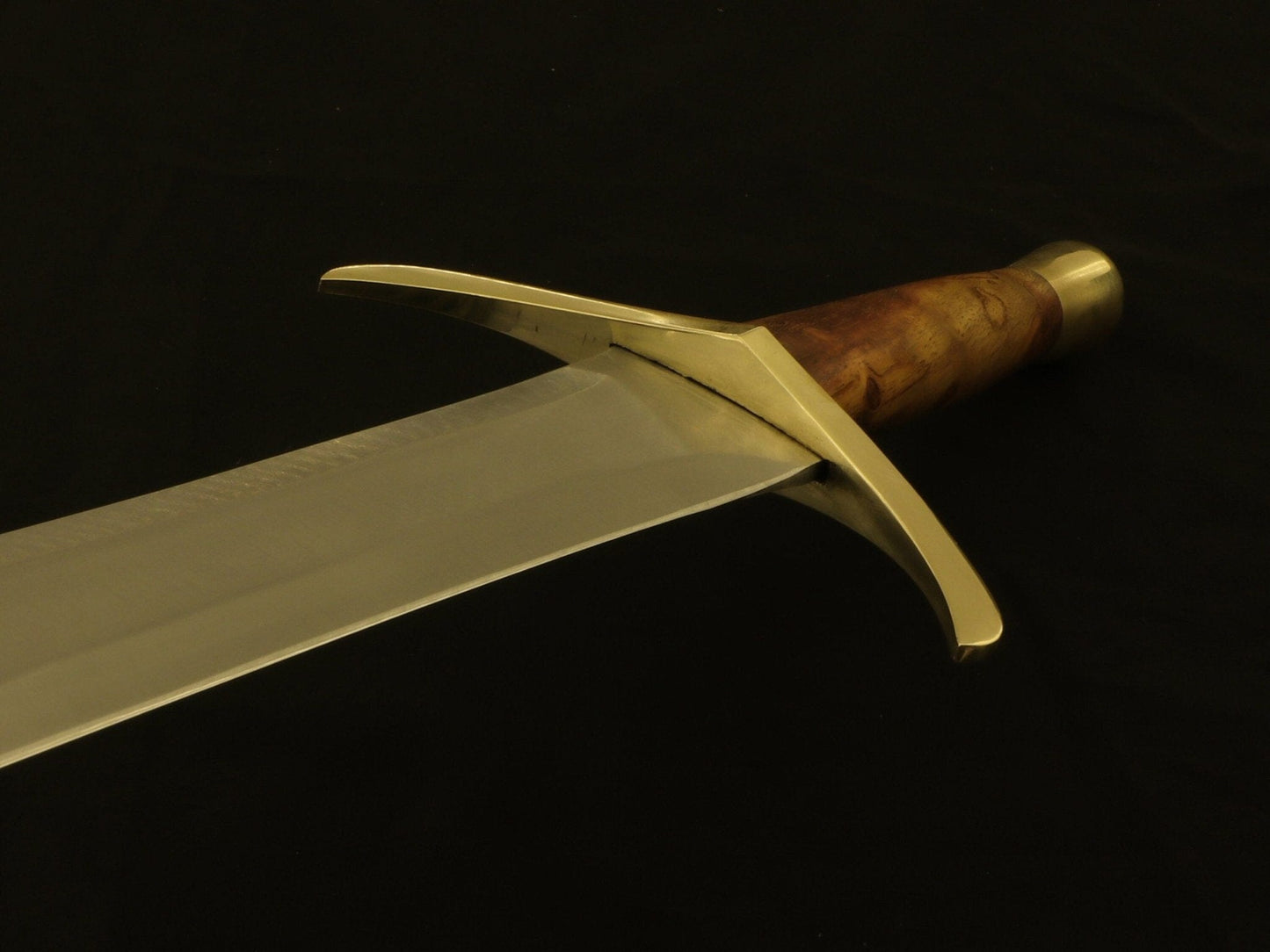 Custom Hand Forged D2 Steel Sword Comes With Leather Sheath Costume Weapons Terror Defender 