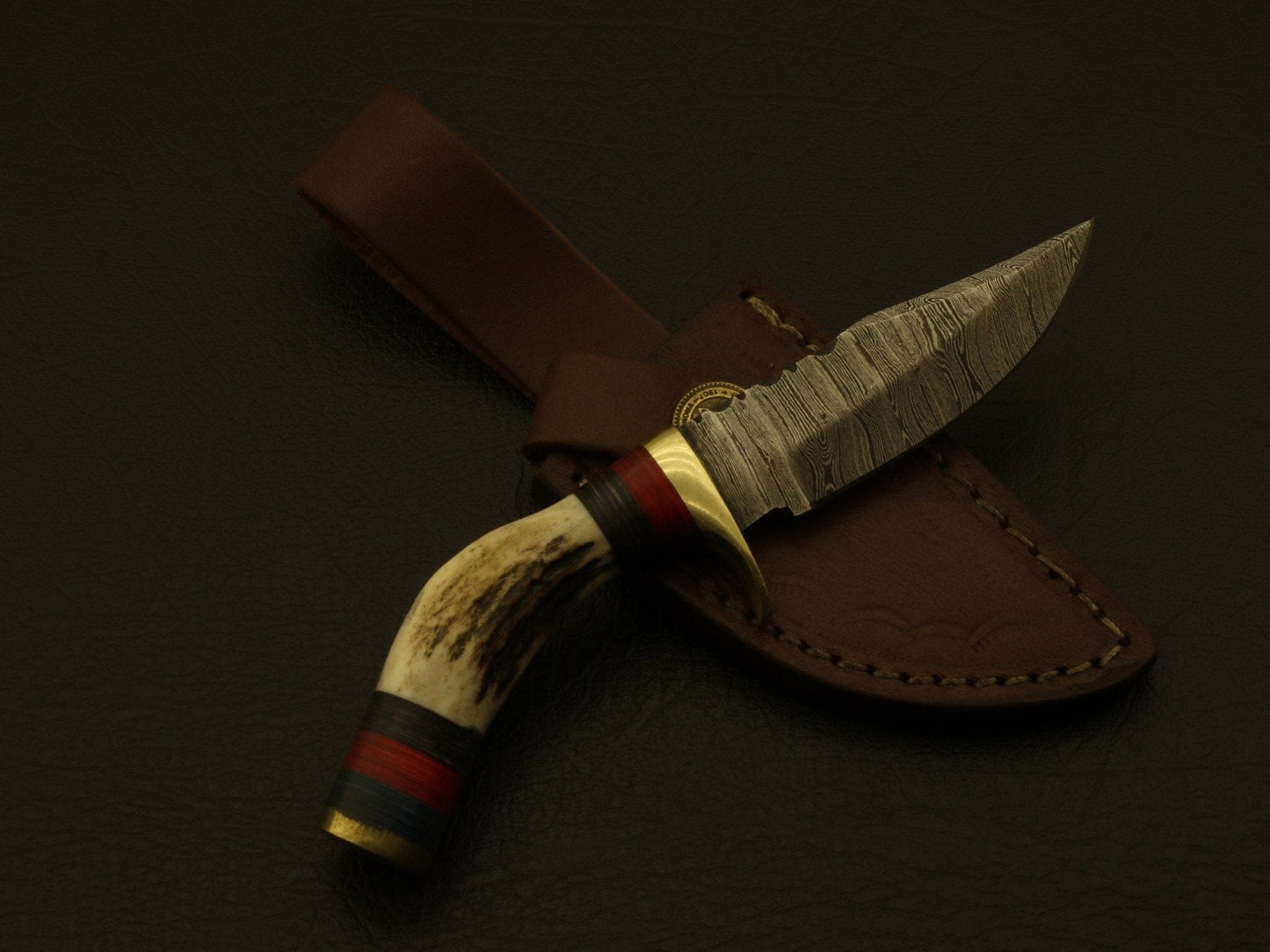 Custom Handmade Damascus Steel Hunting Stag Horn Handle & Sheath Costume Weapons Terror Defender 