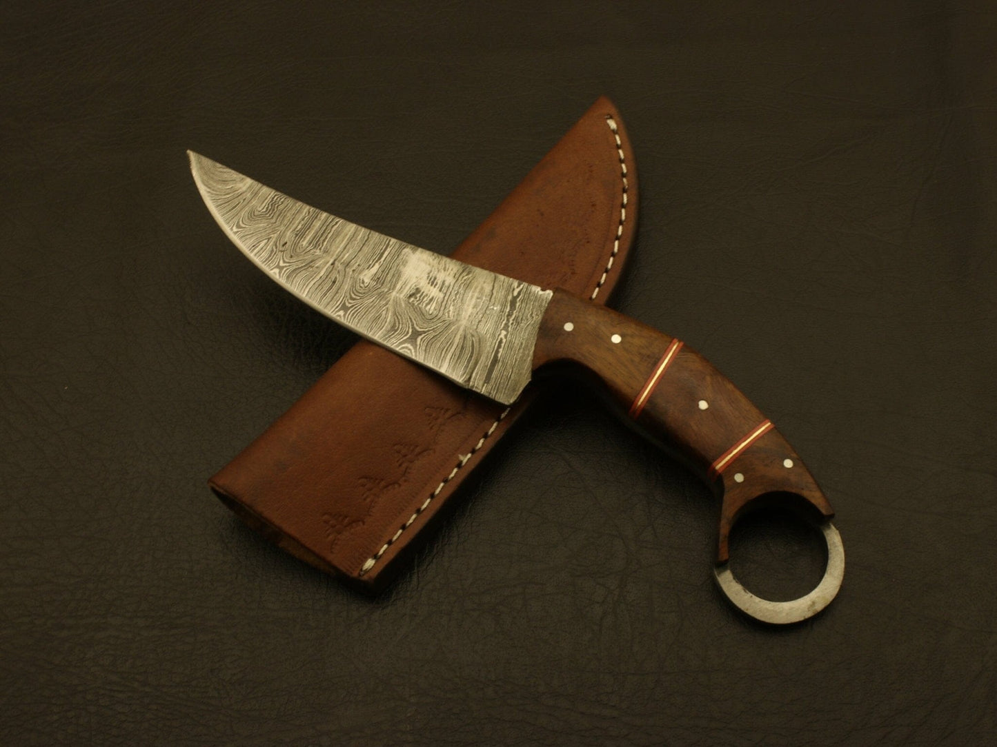 Custom handmade Damascus steel karambit knife Fixed Blade handle with horn & wood /sheath Hunting Terror Defender 