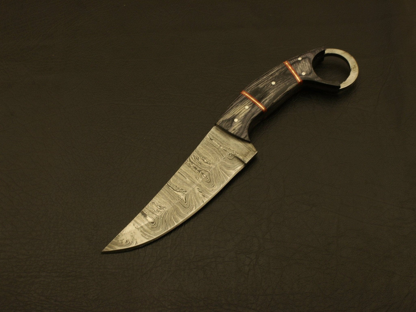 Custom handmade Damascus steel karambit knife Fixed Blade handle with horn & wood /sheath Hunting Terror Defender 