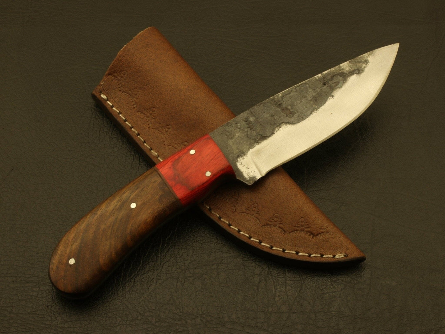 custom Handmade Forged High Carbon Steel Full Tang Hunting Skinner Knife with sheath Hunting Terror Defender 