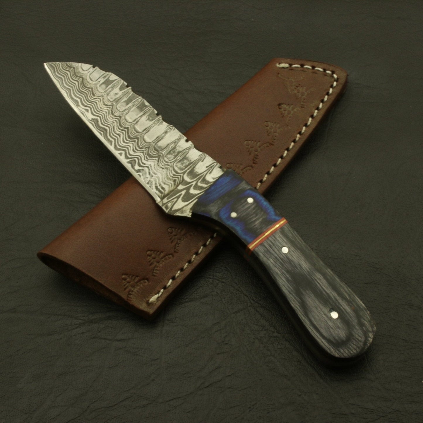 Cutting Edge Custom Hand Forged superb pattern Damascus Steel 7" Hunting/skinning Knife/paka/rose/wood/sheath Hunting Terror Defender 