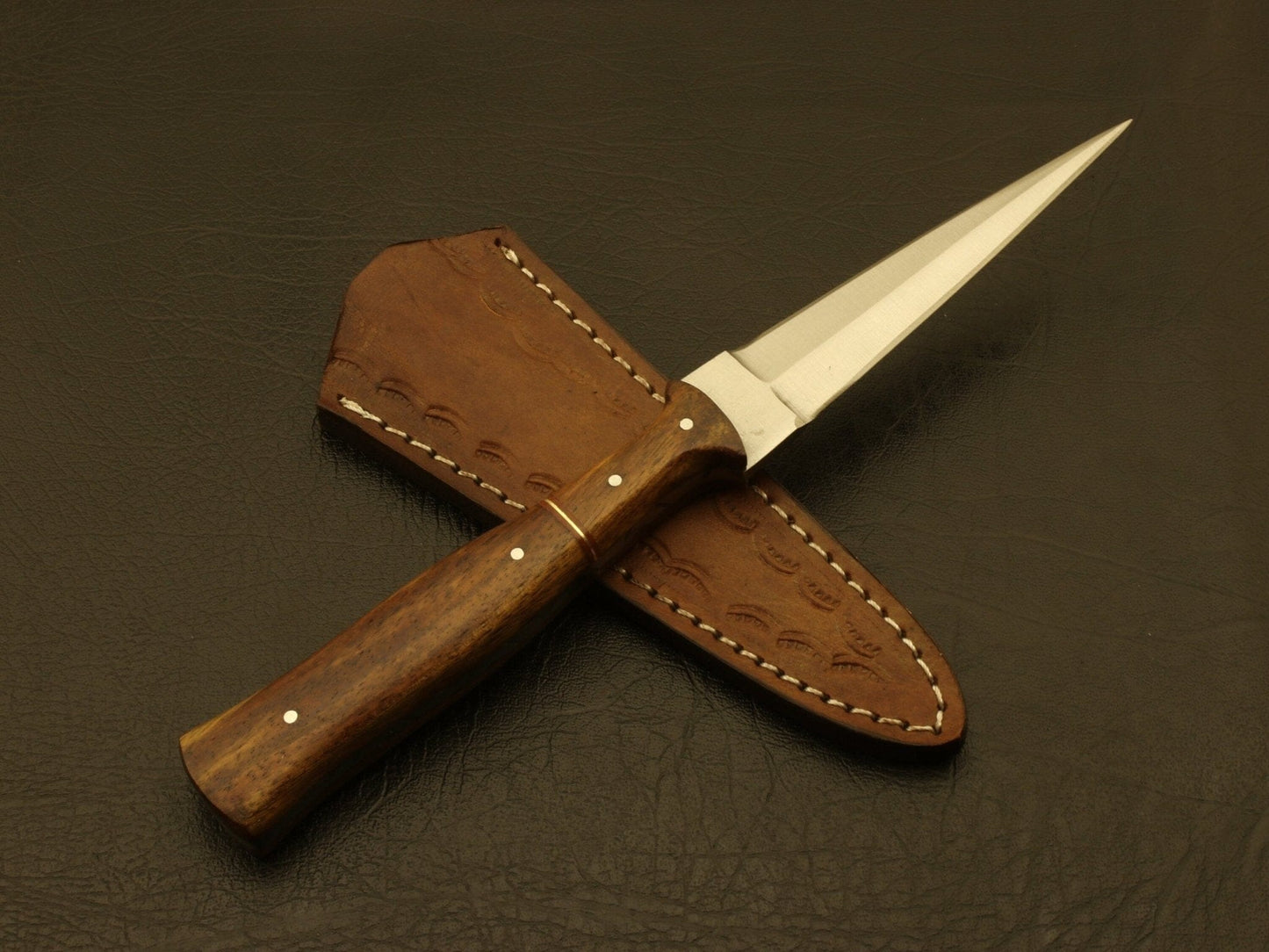 Handmade D2 Steel Blade Custom Pakka Wood Dagger Hunting Skinning Knife Hunting Terror Defender 