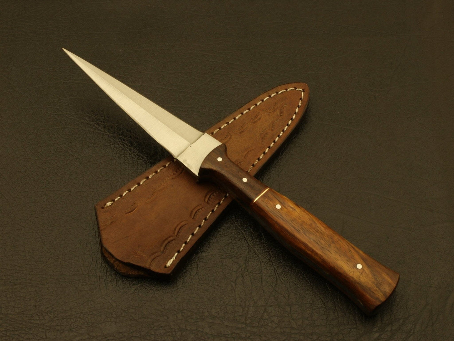 Handmade D2 Steel Blade Custom Pakka Wood Dagger Hunting Skinning Knife Hunting Terror Defender 