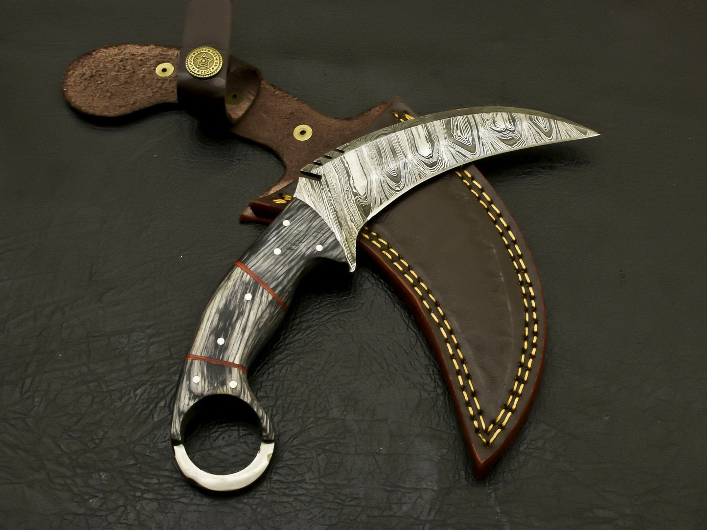 Handmade Damascus blade custom Pakka wood karambit hunting knife/full tang. Hunting Terror Defender 