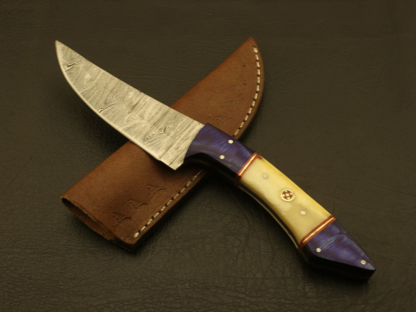 Handmade Damascus Steel Handle Camel Bone/wood Hunting Skinning Knife Hunting Terror Defender 