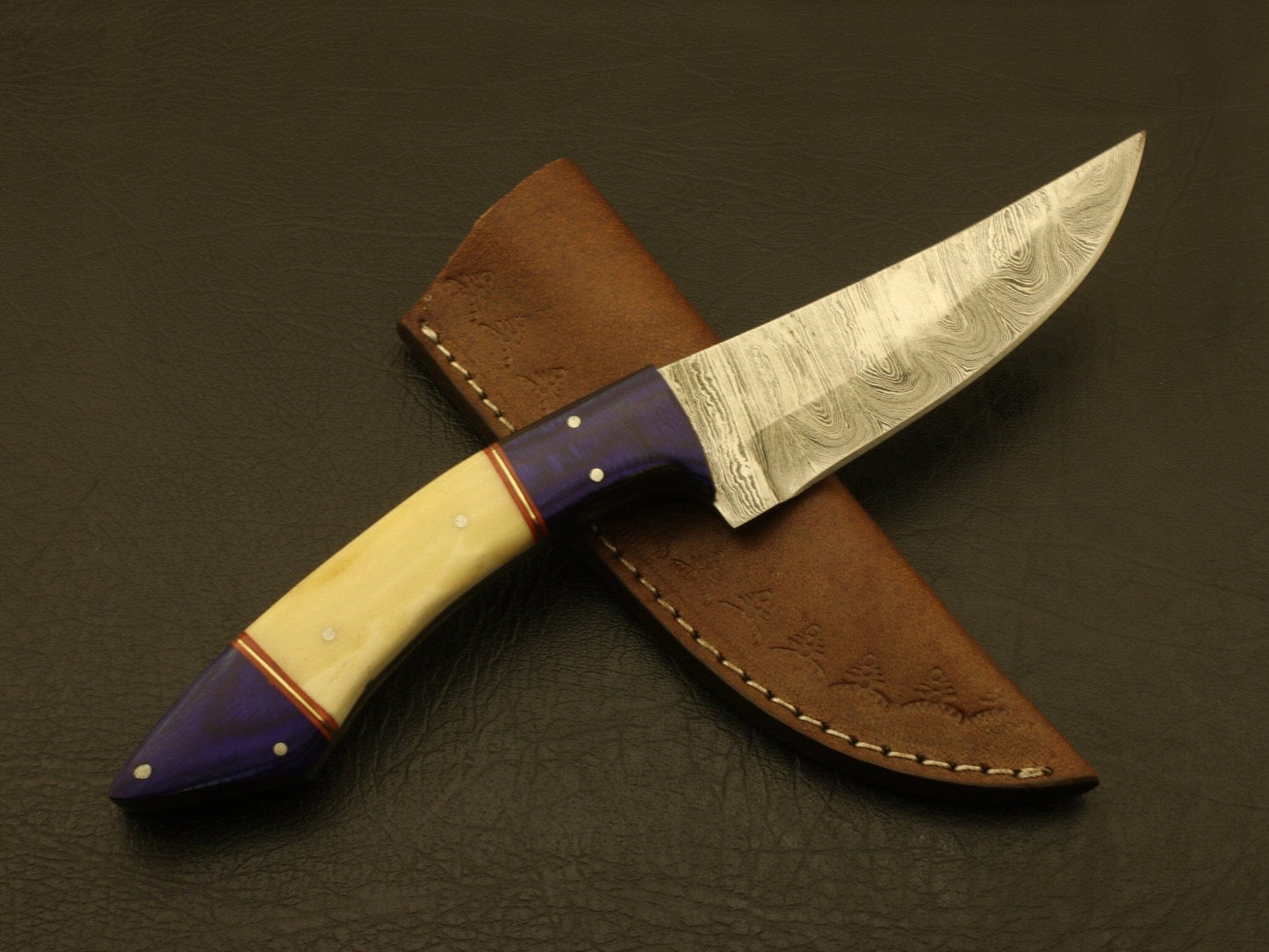 Handmade Damascus Steel Handle Camel Bone/wood Hunting Skinning Knife Hunting Terror Defender 