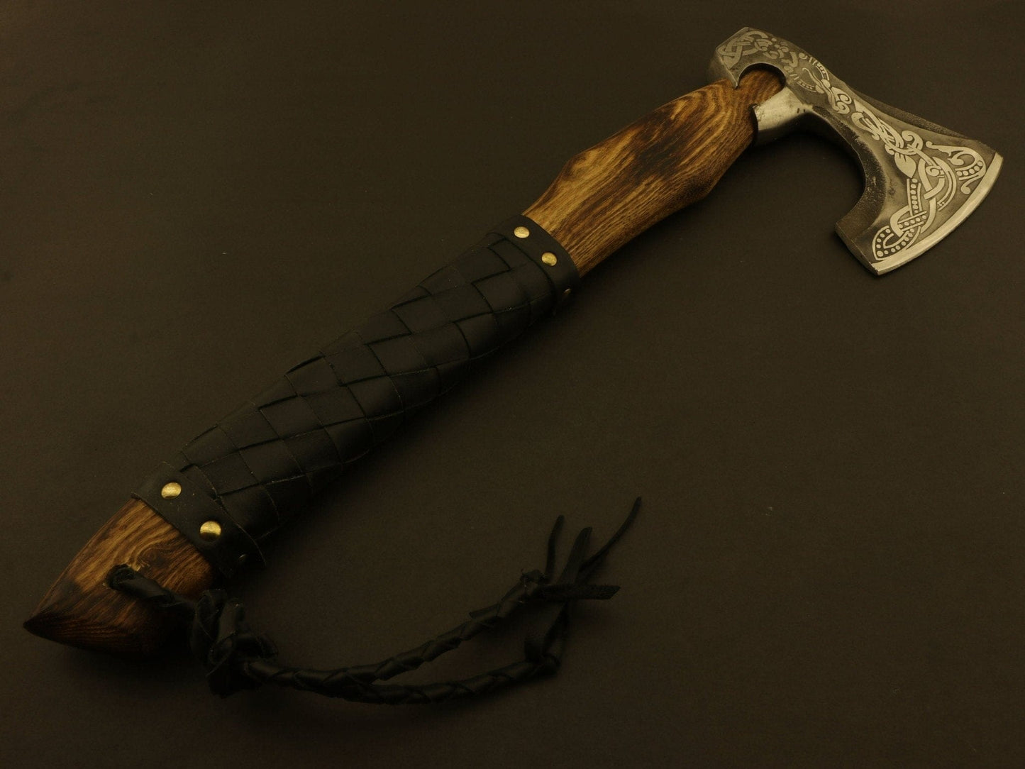 Handmade Forged Damascus Steel Tomahawk, Hatchet,Axe,Integral,Axe Camping Terror Defender 