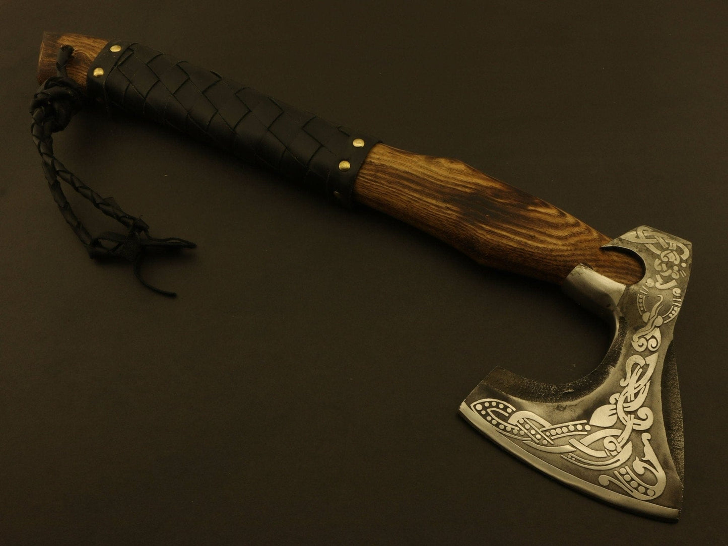 Handmade Forged Damascus Steel Tomahawk, Hatchet,Axe,Integral,Axe Camping Terror Defender 