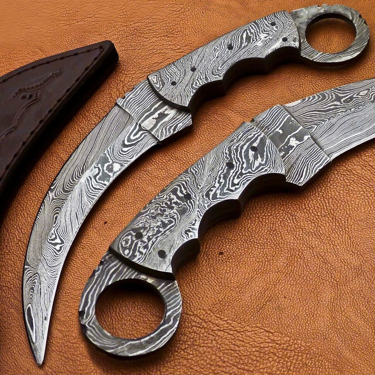 Handmade Full Damascus Steel Karambit Knife Hunting Terror Defender 