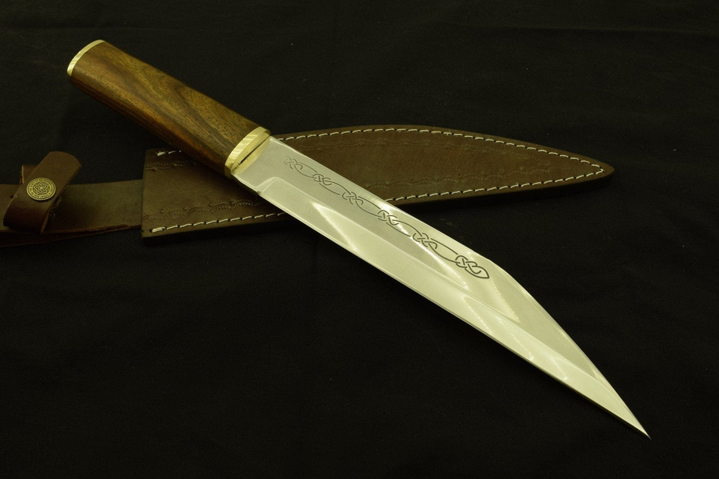 Stunning Gladius Custom Handmade D2 Steel Blade,with fancy pattern / Warrior Dagger / Sheath Hunting Terror Defender 