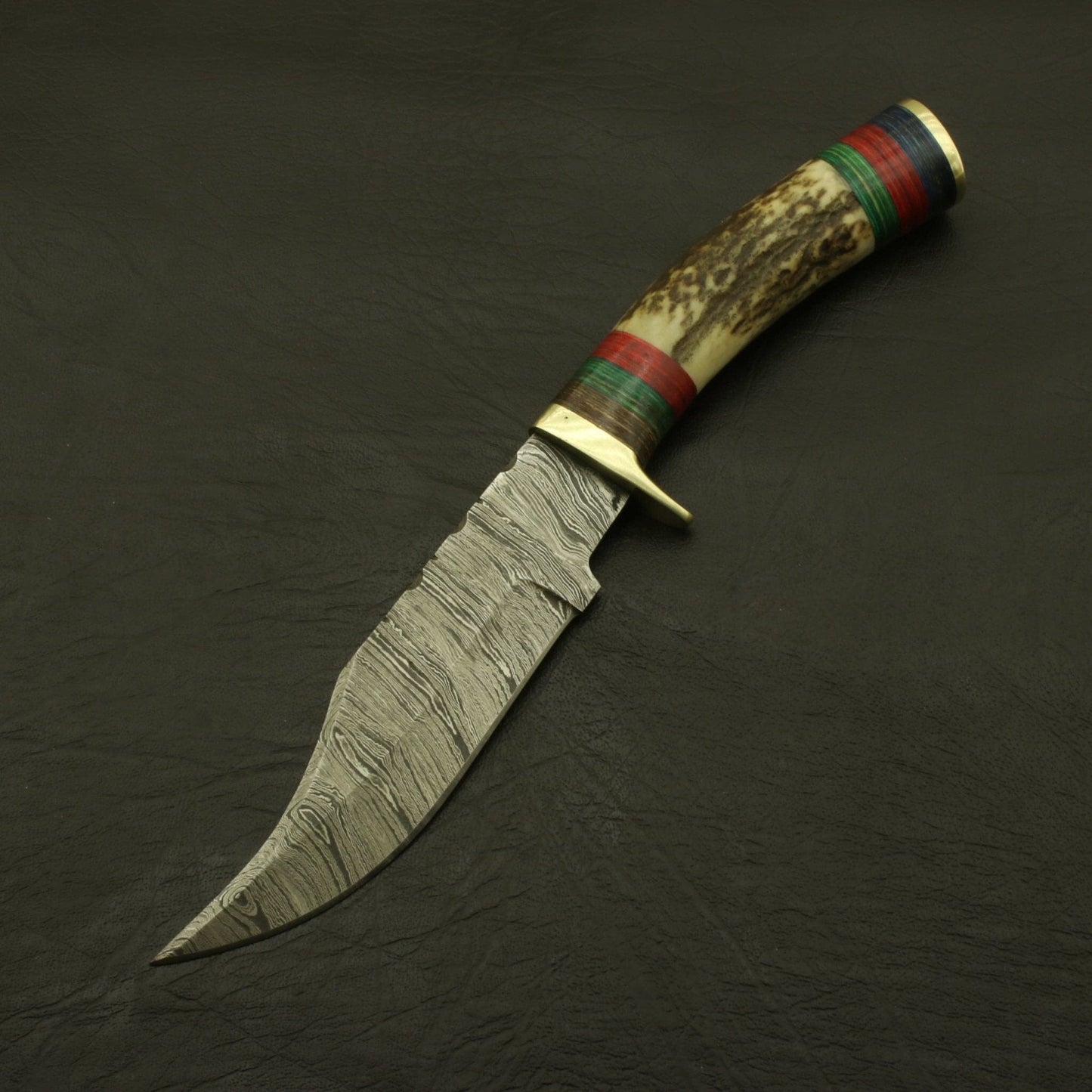 Superb Rait tail Custom Made Hand Forged Damascus Hunting/skinning Knife Stag/antler Handle with Sheath Hunting Terror Defender 
