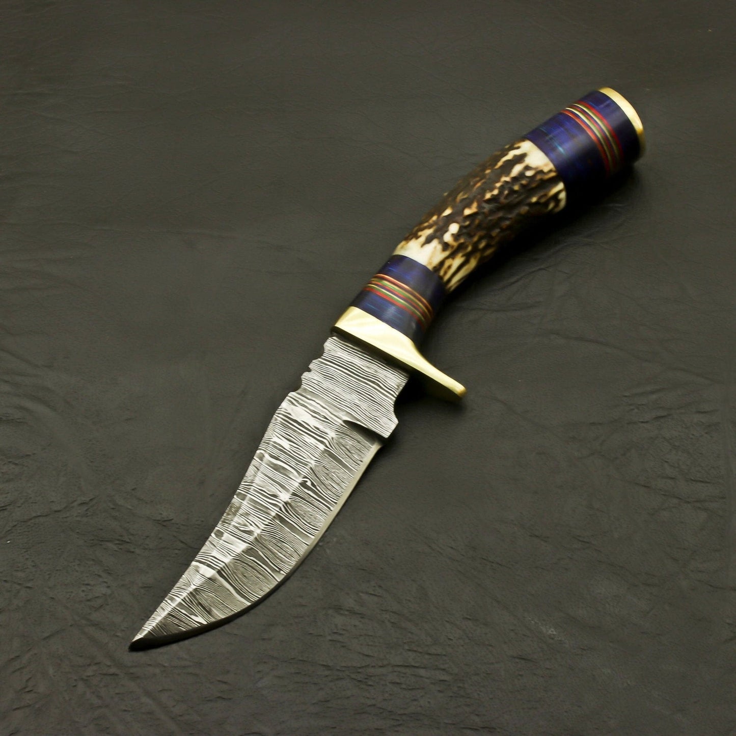 Top Custom Made Hand Forged Damascus Hunting/Skinning Knife-Stag/Antler Handle With leather sheath Hunting Terror Defender 